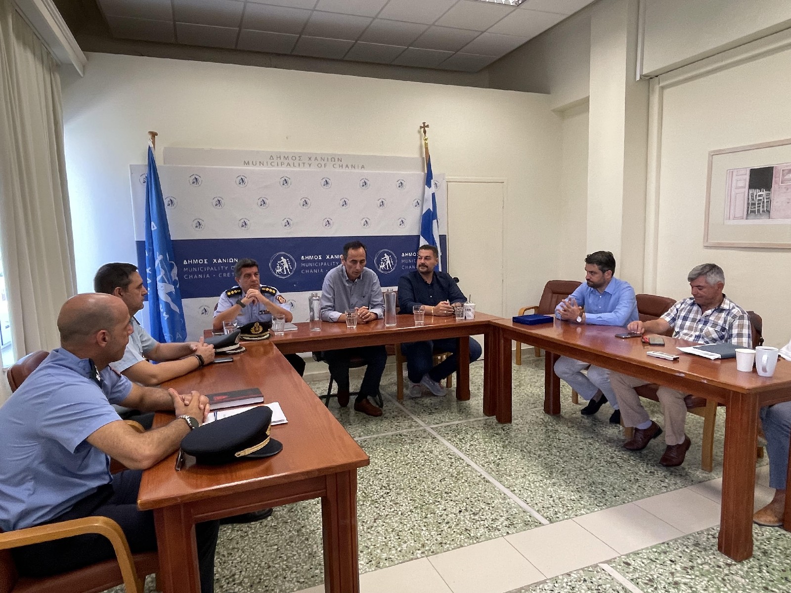 Χανιά: Σε πλήρη συντονισμό Δήμος, Αντιπεριφέρεια, Πυροσβεστική και Αστυνομία για τον ανεξέλεγκτο όγκο κλαδιών στους δημόσιους χώρους