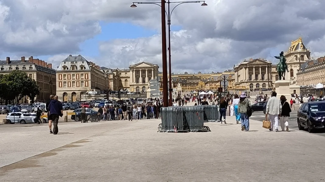 Γαλλία – Συναγερμός στις Βερσαλλίες: Εκκενώθηκε το Παλάτι για «περιστατικό ασφαλείας»