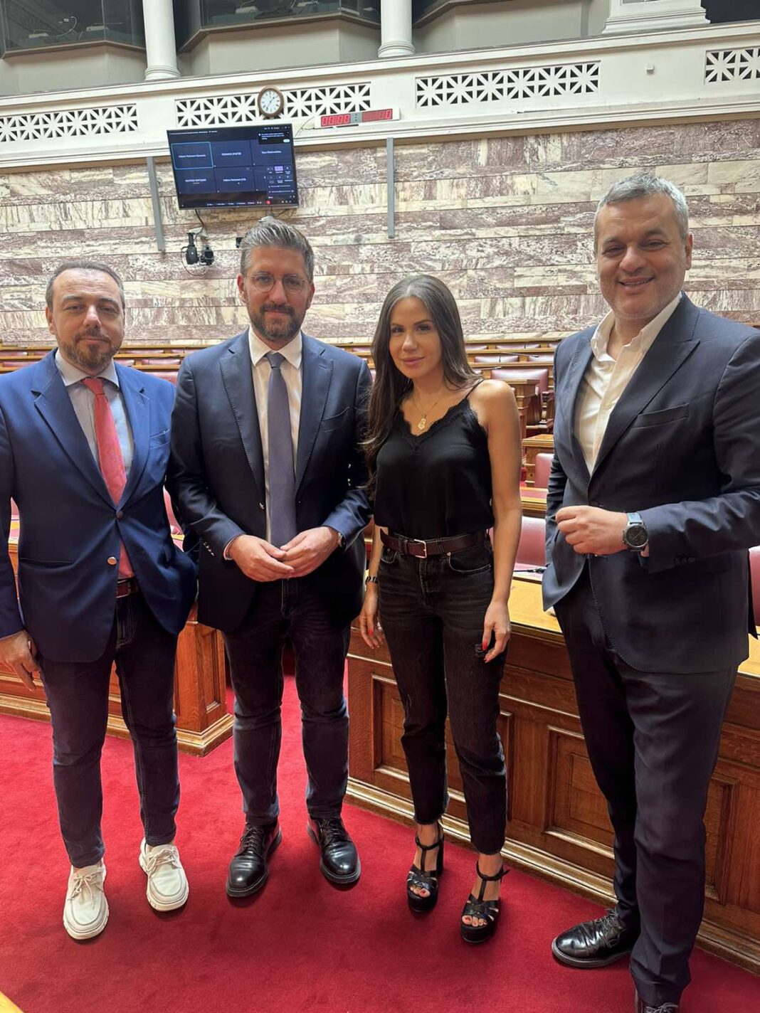 Ελένη Βατσινά: «Η φωνή των τοπικών κοινωνιών να λαμβάνεται υπόψη στο νέο καθεστώς στο λιμάνι του Ηρακλείου»