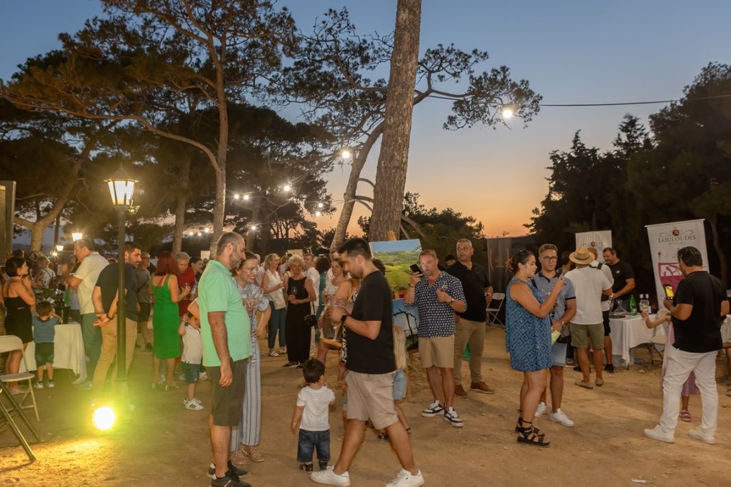 Με μεγάλη επιτυχία διεξήχθη η Έκθεση Κρητικού Κρασιού στο Φρούριο Φορτέτζας