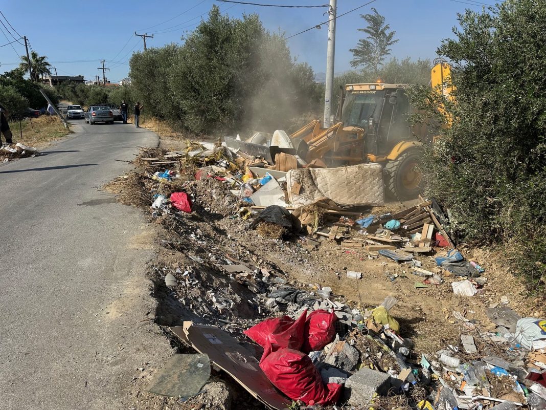 Καθαρισμός και περίφραξη χώρων ανεξέλεγκτης εναπόθεσης ογκωδών αντικείμενων στο Μαλεβίζι