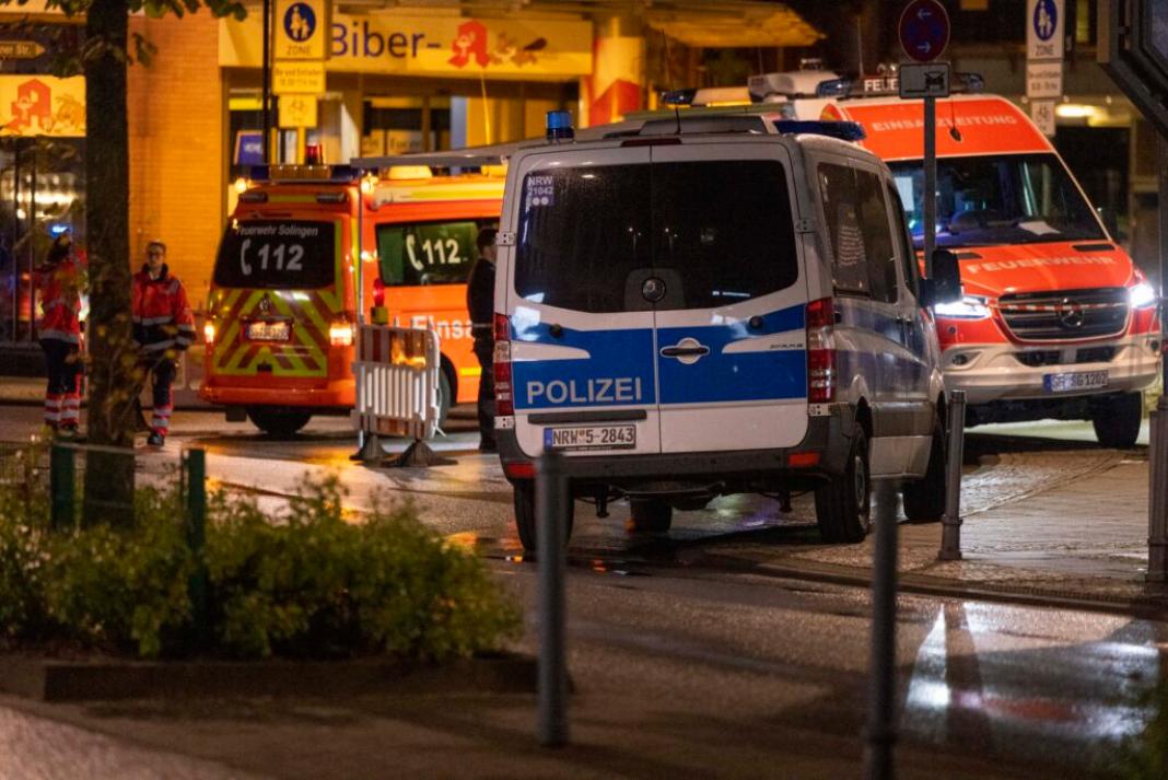 Συνελήφθη ο δράστης του μακελειού στο Ζόλινγκεν – Εξετάζεται η σχέση του Σύρου πρόσφυγα με την τρομοκρατική οργάνωση IS