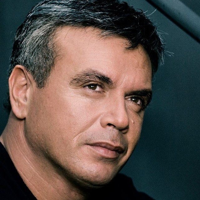 Στο νοσοκομείο ο Μανώλης Λιδάκης – «Μας διαβεβαίωσε ότι θα βγει νικητής και θα κερδίσει κι αυτή την μάχη»