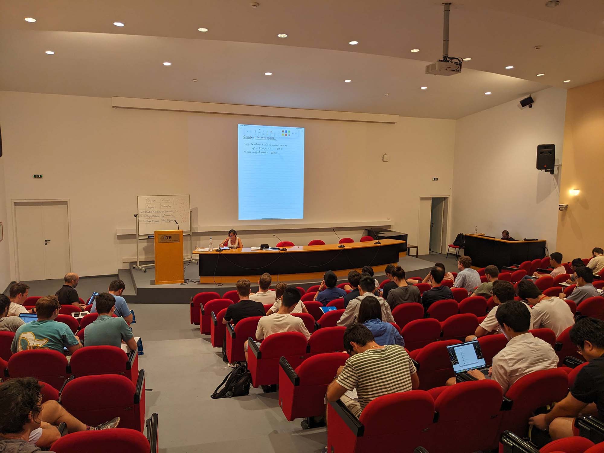 Διεθνές Μεταπτυχιακό Θερινό Σχολείο στα Μαθηματικά Γενικής Σχετικότητας και Ρευστών από το ΙΤΕ