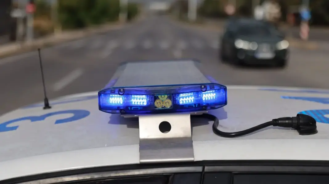 Συνελήφθη 17χρονος για αρπαγή τσάντας και βία κατά αστυνομικών