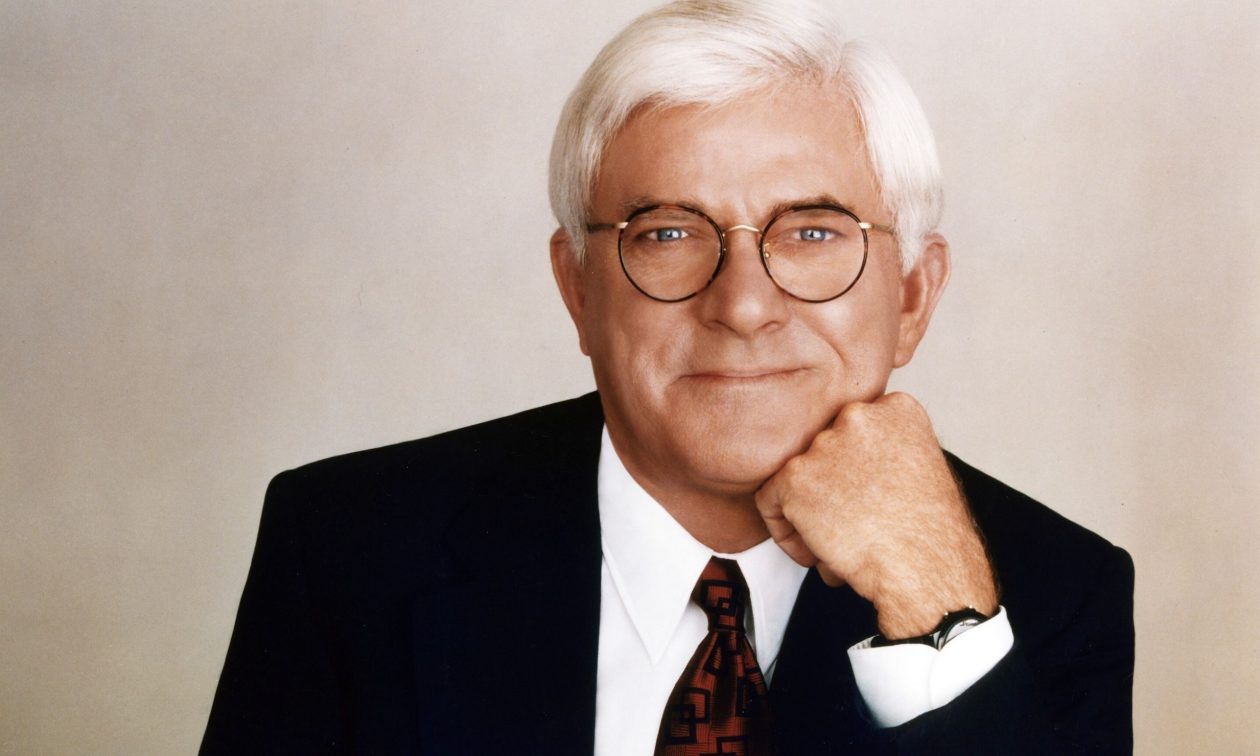 Πέθανε γνωστός Αμερικανός τηλεπαρουσιαστής – Ποιος ήταν ο Φιλ Ντόναχιου