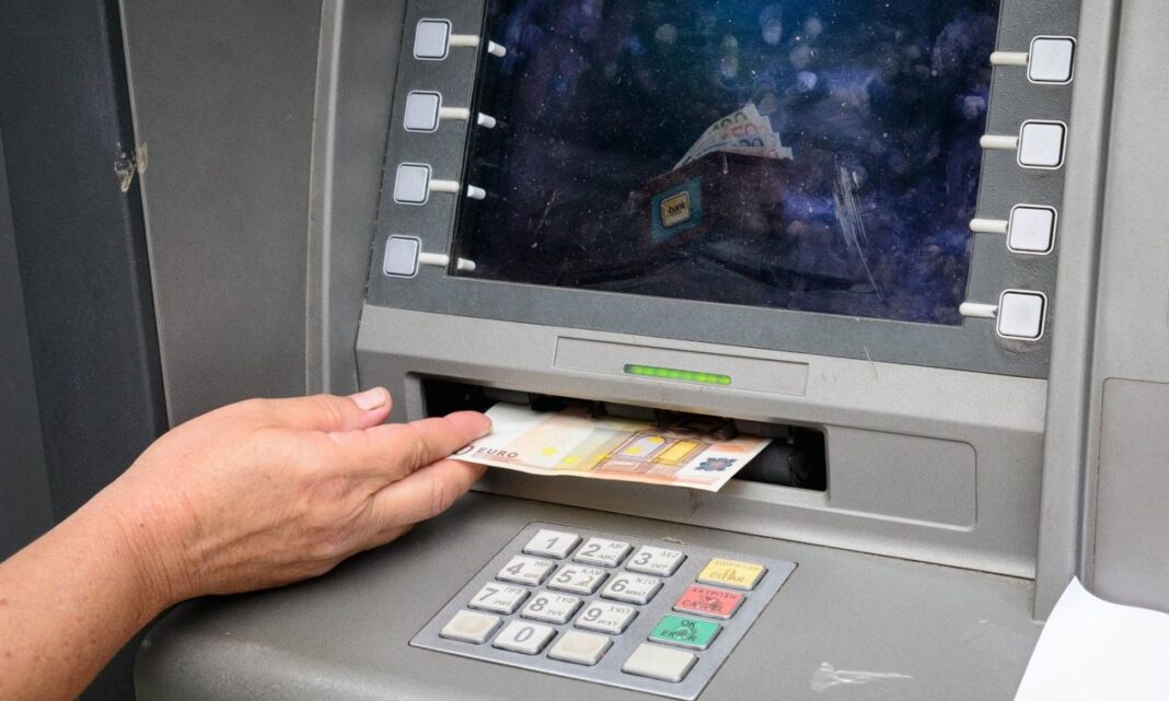 Συντάξεις: Λιγότερα από 1.000 ευρώ λαμβάνουν πάνω από 1,1 εκατ. συνταξιούχοι
