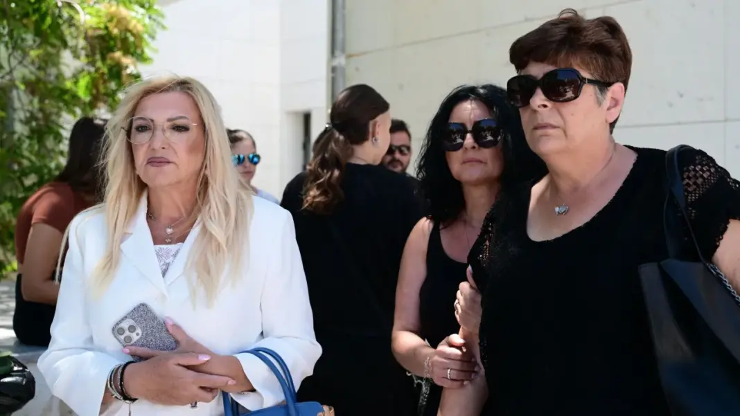 Σύζυγος Καραϊβάζ: «Δεν υπάρχει δικαίωση στον θάνατο»