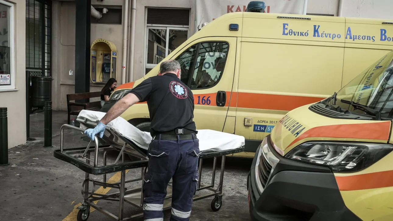 Νεκρή ηλικιωμένη μετά από πρόσκρουση σε τζαμαρία καταστήματος