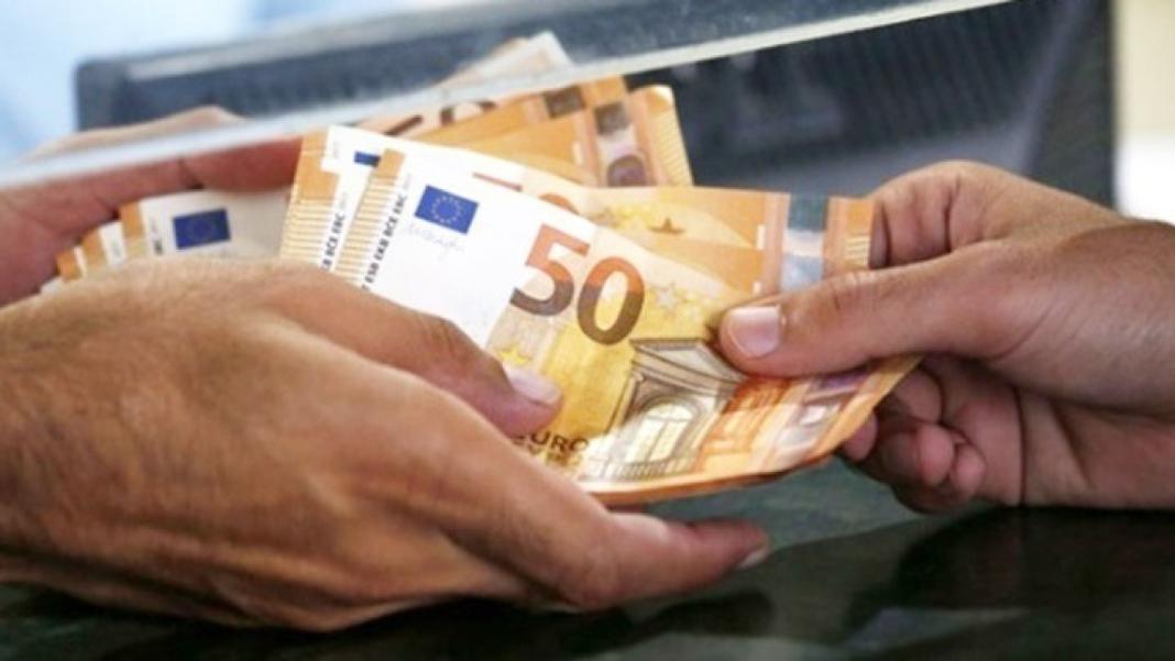 Aύριο καταβάλλονται τα επιδόματα σε 673.671 δικαιούχους