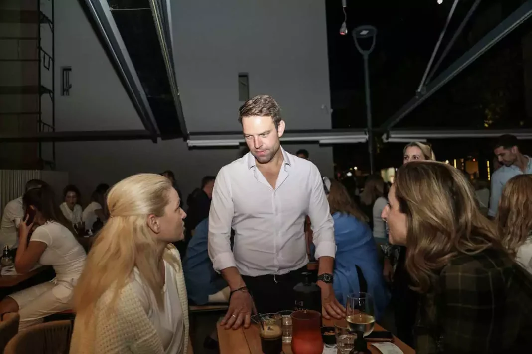 Κίνημα μελών ΣΥΡΙΖΑ στηρίζει τον Στέφανο Κασσελάκη – Ποιοι είναι οι 870 και ποιους κατηγορούν ότι «ροκανίζουν» τον πρόεδρο και το κόμμα