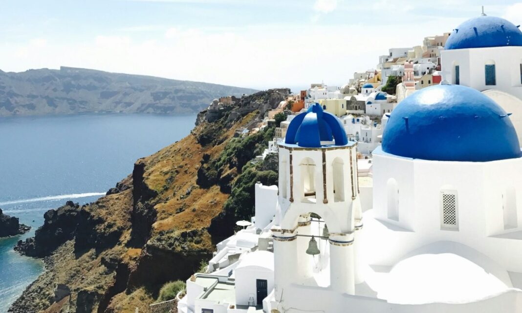 «Ροζ κύκλωμα» – Αστυνομικοί προσποιήθηκαν τους πελάτες στο «κρυφό δωμάτιο»