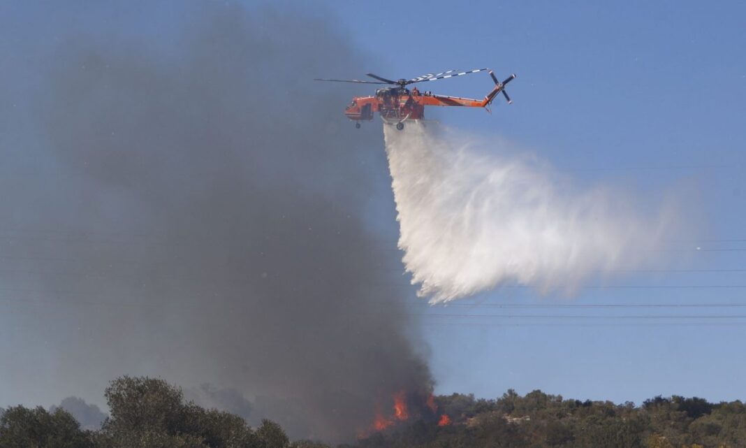Φωτιά στην Αρκαδία – Σηκώθηκαν εναέρια μέσα