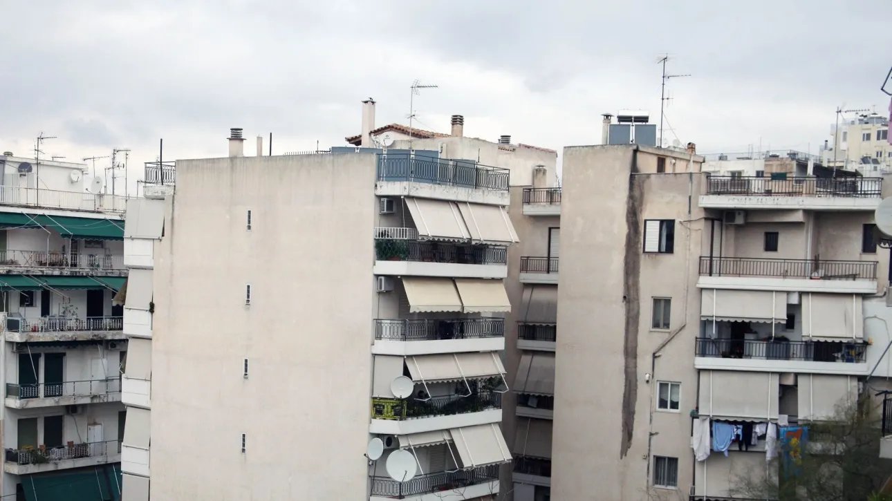 Στέγαση και εργασία: Δωρεάν στέγη και επιδότηση μισθού και εισφορών σε ευάλωτους – Όλη η ΚΥΑ