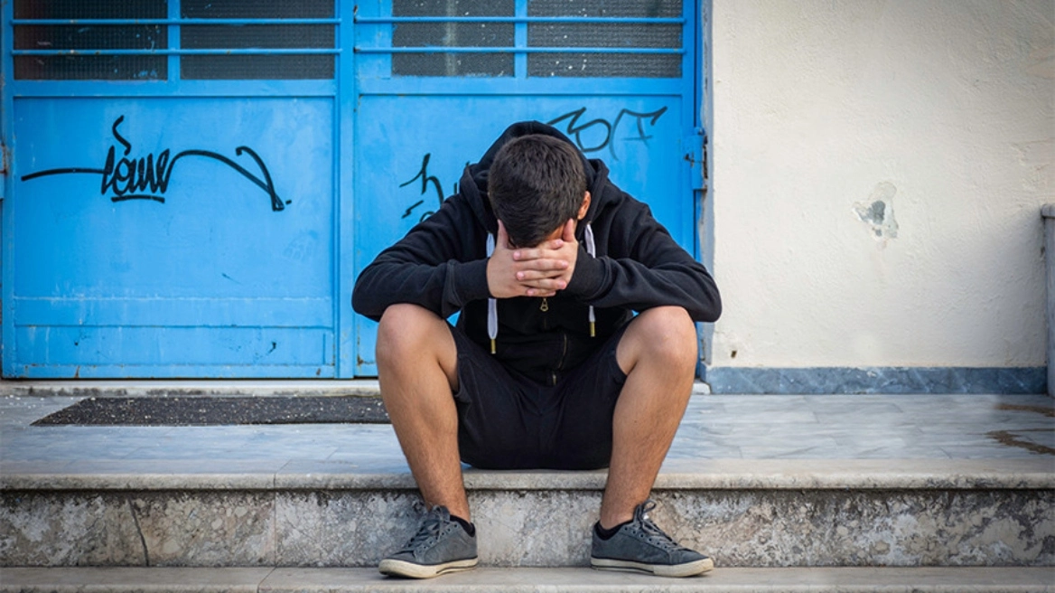 Χειρουργήθηκε στο μάτι ο 15χρονος μετά την επίθεση με σκουπόξυλο από 16χρονο