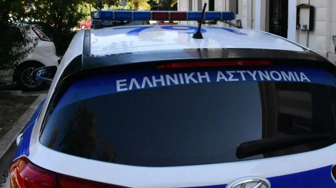 Xειροπέδες σε 38χρονη για συμμετοχή σε εγκληματική οργάνωση