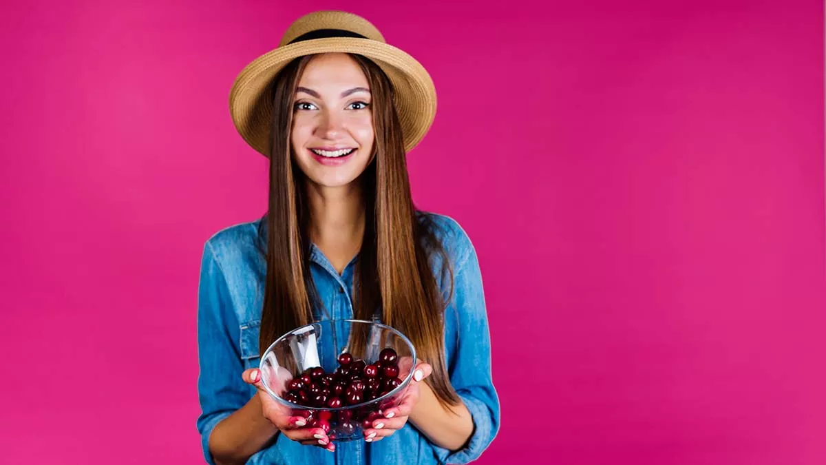 Το μικροσκοπικό εξωτικό φρούτο που μειώνει το λίπος στο ήπαρ και ευνοεί το έντερο