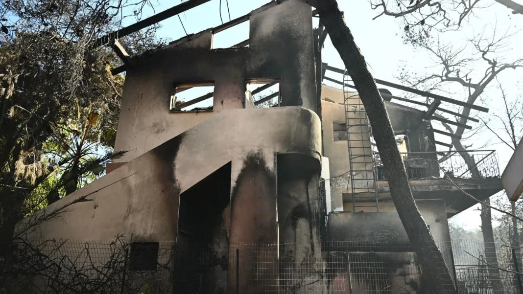 Ξεκίνησαν αυτοψίες στις πληγείσες από τη φωτιά περιοχές