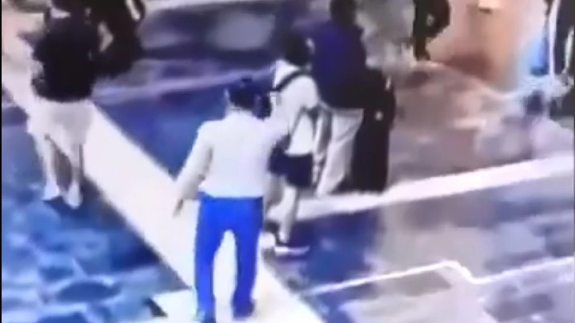 Δείτε βίντεο: Η εν ψυχρώ δολοφονία του 27χρονου μέσα στον σιδηροδρομικό σταθμό της Φρανκφούρτης