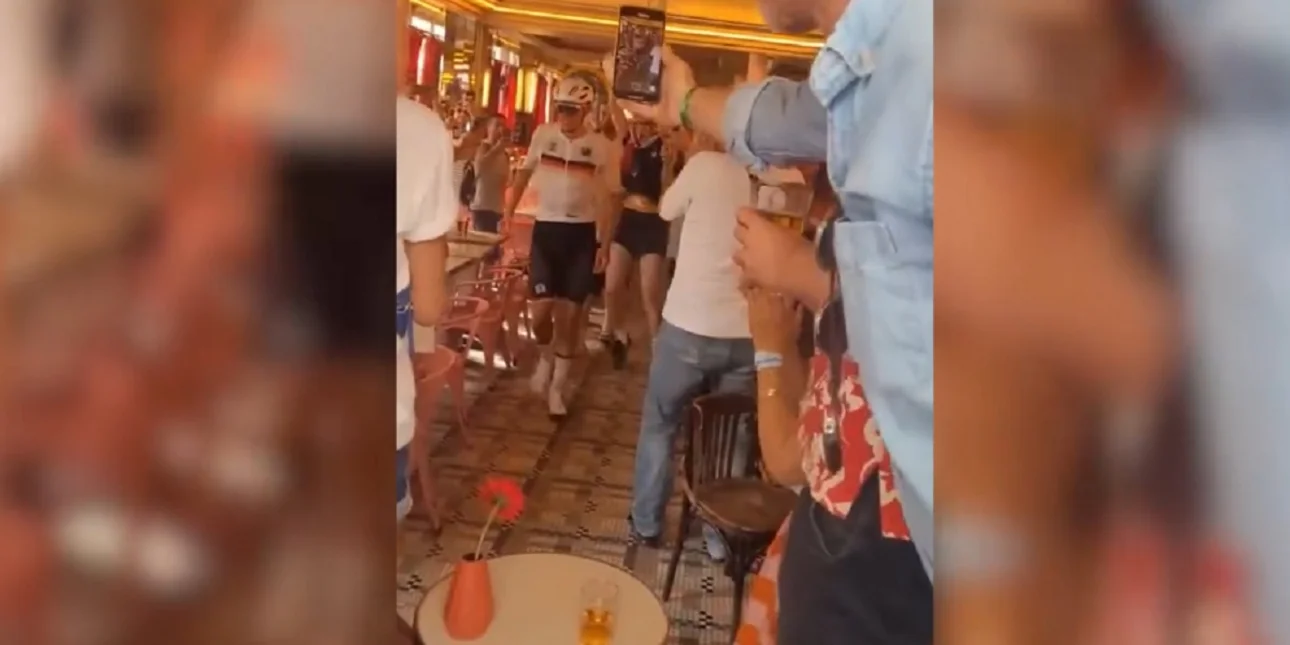 Μυθική στιγμή στο Παρίσι: Ποδηλάτης σταμάτησε σε παμπ για να κάνει την ανάγκη του και… αποθεώθηκε (βίντεο)