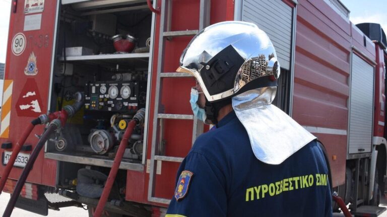 Υπό μερικό έλεγχο η πυρκαγιά στη Λίνδο – Ήχησε το 112