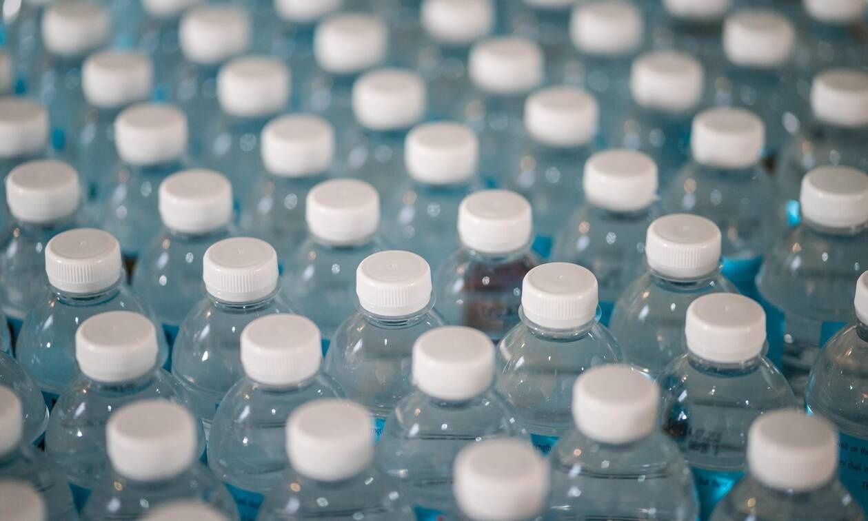 Πλαστικά μπουκάλια: Πώς προκαλούν αύξηση της αρτηριακής πίεσης