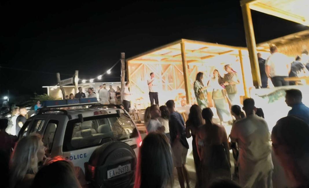 Εννέα άτομα επιτέθηκαν σε τουρίστα με μπουκάλια, γροθιές και κλωτσιές