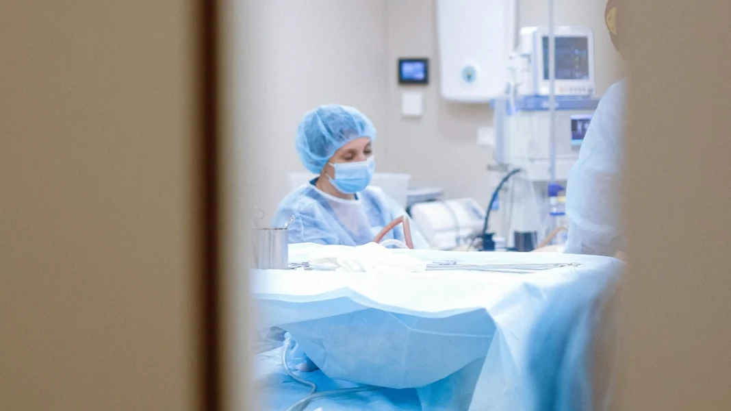 Πέθανε ο 42χρονος που ξυλοκοπήθηκε άγρια από 18χρονο σε κλαμπ – Ήταν πατέρας 4 παιδιών