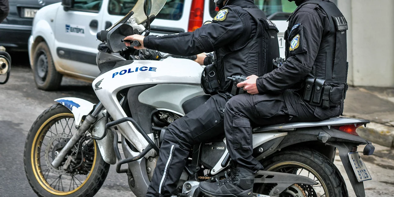Διάρρηξη-μαμούθ στη Αχαΐα: Κατήγγειλε ότι του πήραν ράβδους χρυσού και πίνακες