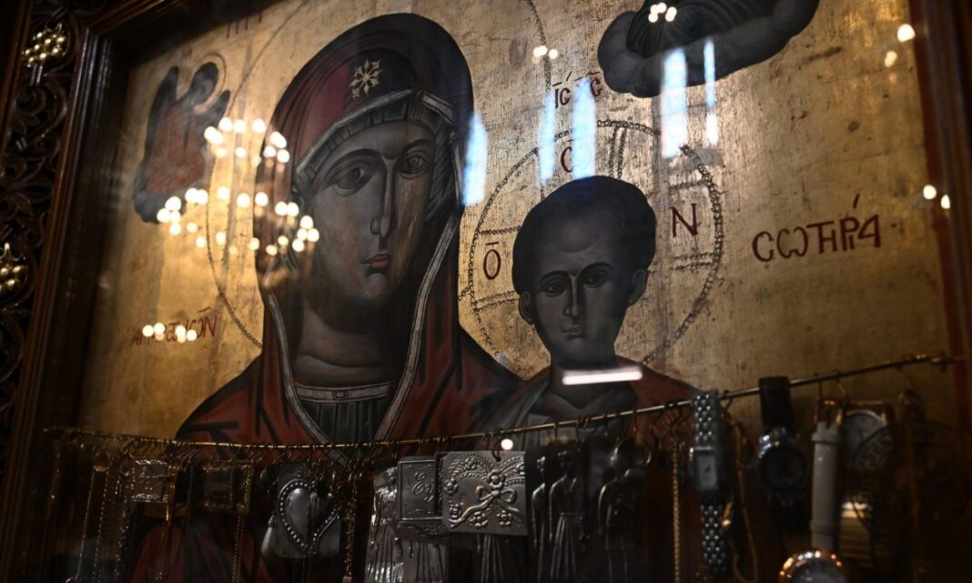 Δεκαπενταύγουστος στην Αθήνα: Πέντε εκκλησίες για τον εορτασμό της Κοίμησης της Θεοτόκου στην πόλη