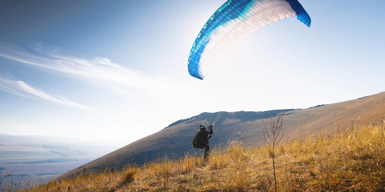 33χρονος σκοτώθηκε κάνοντας παραπέντε -Το τρίτο παιδί που θρηνεί η οικογένειά του