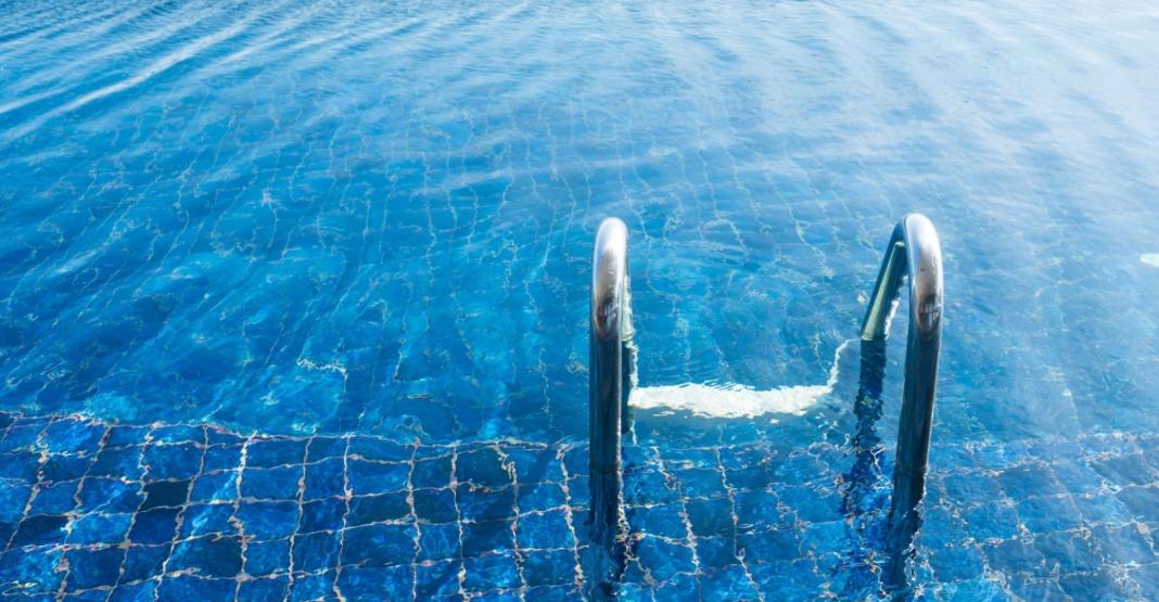 Πνιγμός 8χρονης: «Δεν είδα κανέναν μέσα στην πισίνα και κλείδωσα» είπε η ναυαγοσώστρια