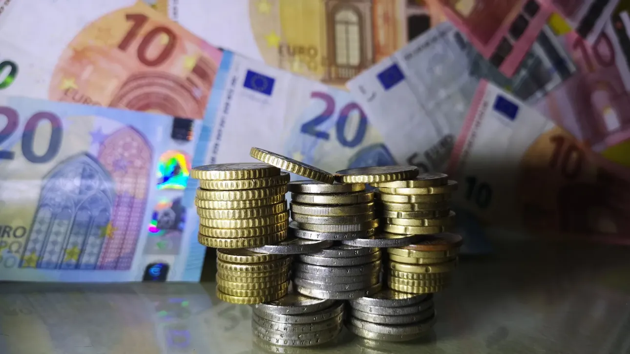 Προϋπολογισμός 2025: Οι βασικές προτεραιότητες της κυβέρνησης – Αντίστροφη μέτρηση για τις αποφάσεις