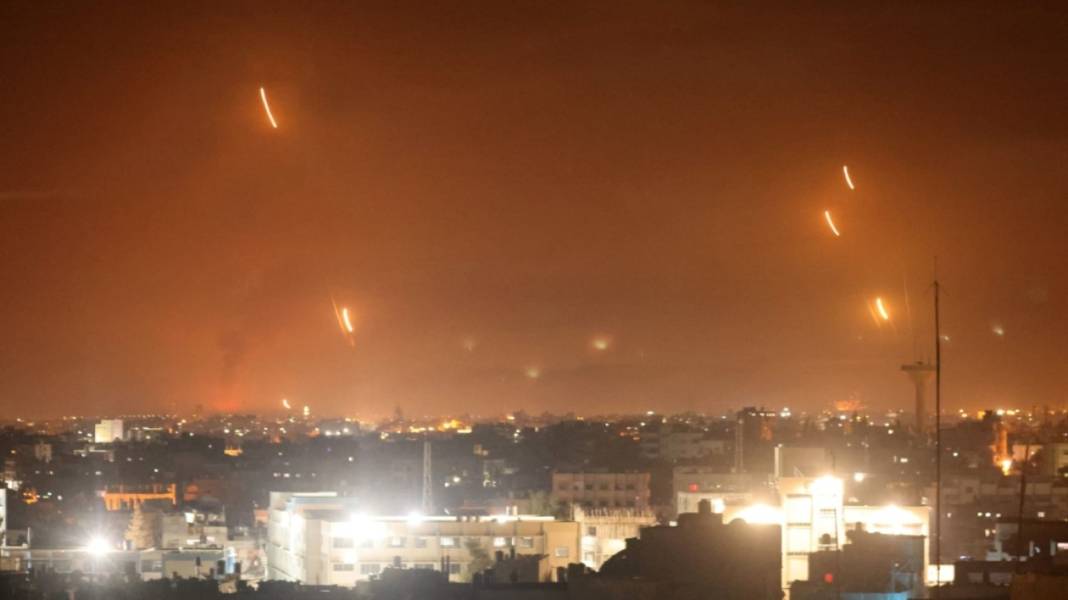 Η Χεζμπολάχ εκτόξευσε 30 ρουκέτες από τον Λίβανο προς το βόρειο Ισραήλ - Ξέσπασαν φωτιές