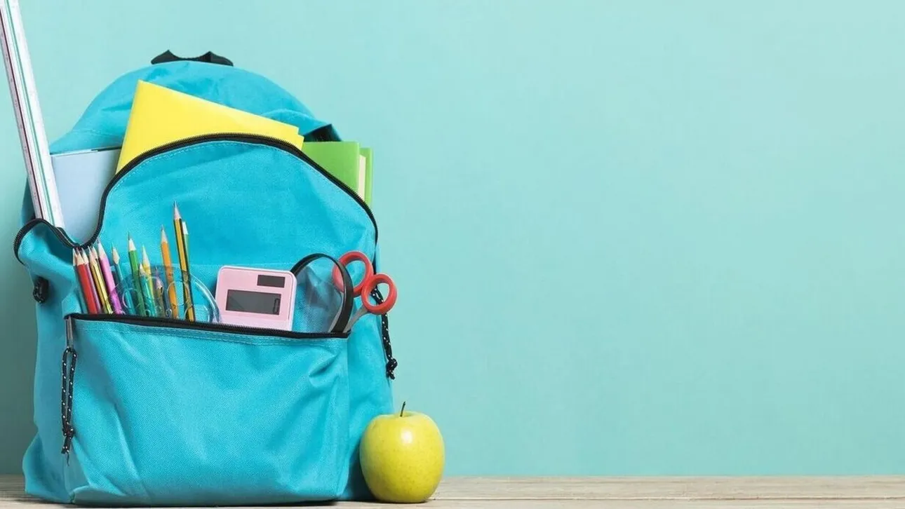 Λιανεμπόριο: Σε θέση «μάχης» για τον τζίρο των σχολικών