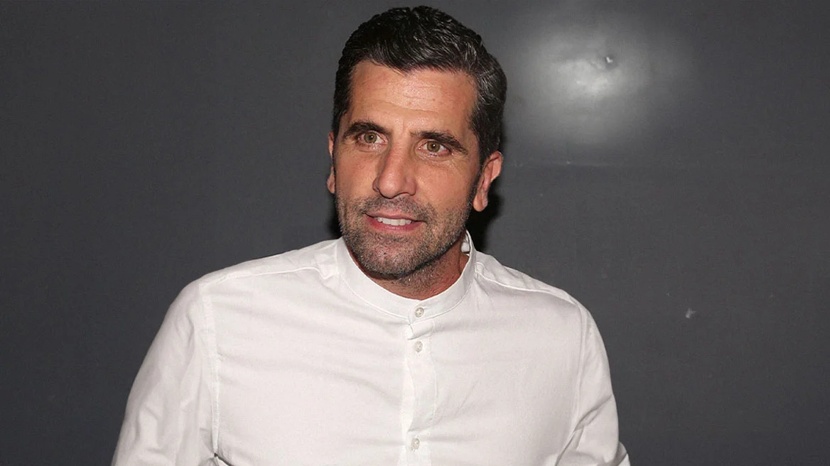 Αγωνία για τον Θανάση Βισκαδουράκη με τον γιο του στις διακοπές τους, χρειάστηκε να μεταφερθεί εσπευσμένα σε κέντρο υγείας