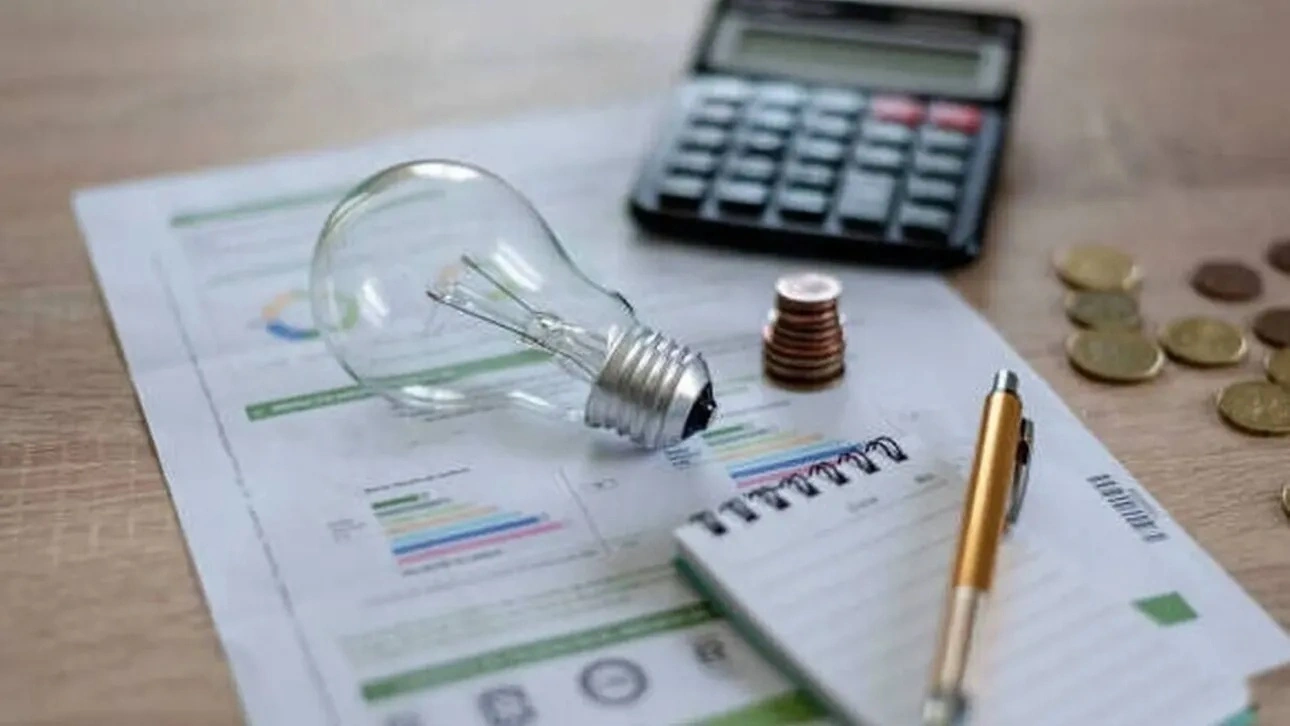 Κοινωνικό Τιμολόγιο Ρεύματος: Πώς θα κάνετε αίτηση – Οι κατηγορίες των δικαιούχων