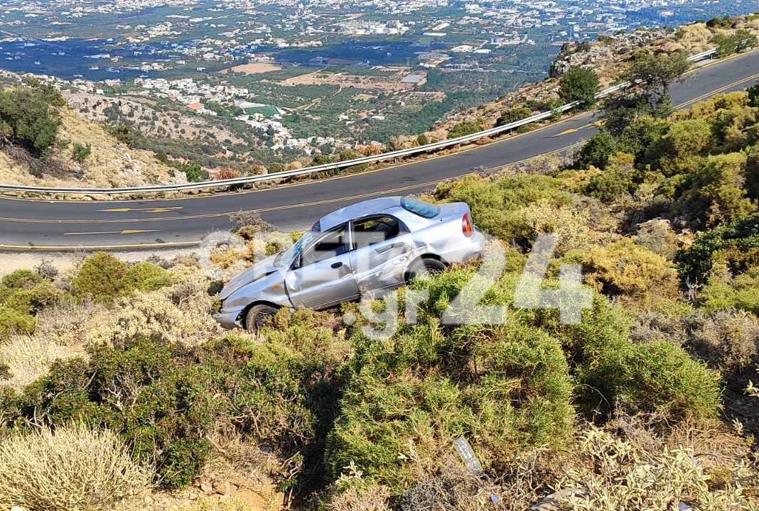 Κρήτη: Αυτοκίνητο έπεσε σε γκρεμό – Εγκλωβίστηκε ο οδηγός