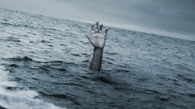 Ηλικιωμένος πνίγηκε ενώ κολυμπούσε στη Μηλίνα