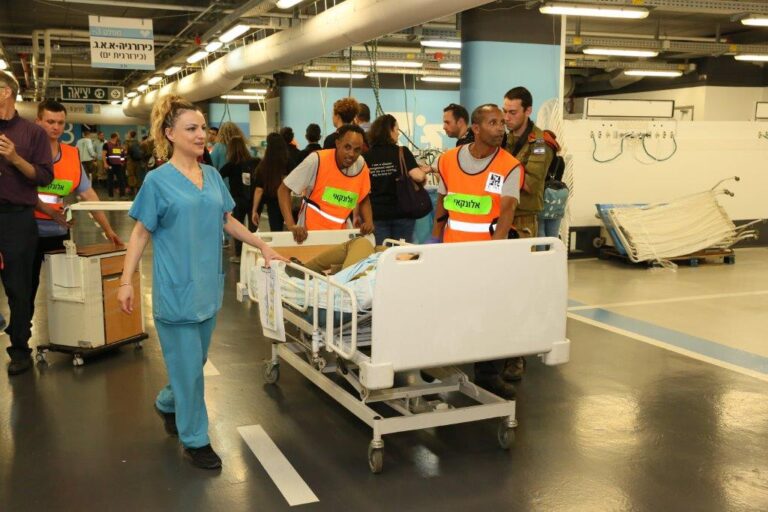 Οδηγίες για τη λειτουργία τους σε εμπόλεμη κατάσταση έλαβαν τα νοσοκομεία στο βόρειο Ισραήλ