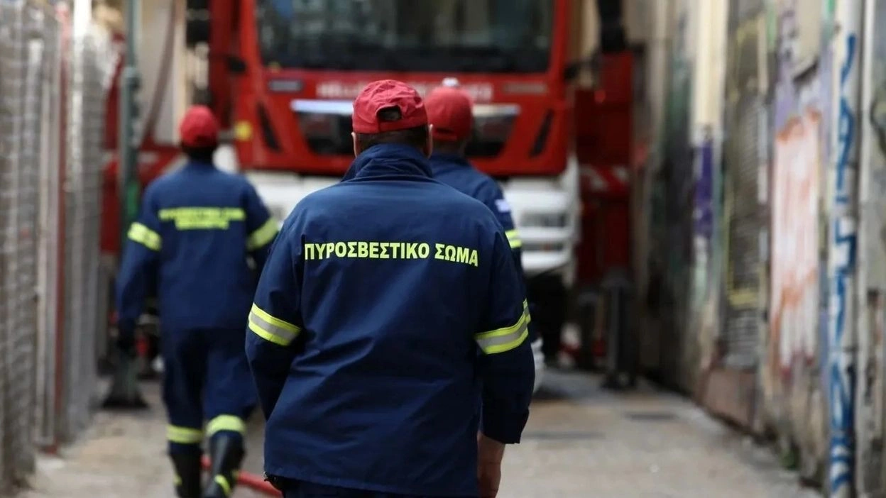 Ζάκυνθος-Κακοκαιρία: Τέσσερα άτομα απεγκλωβίστηκαν από Ι.Χ. – Κατέρρευσε τοίχος σε επαρχιακή οδό