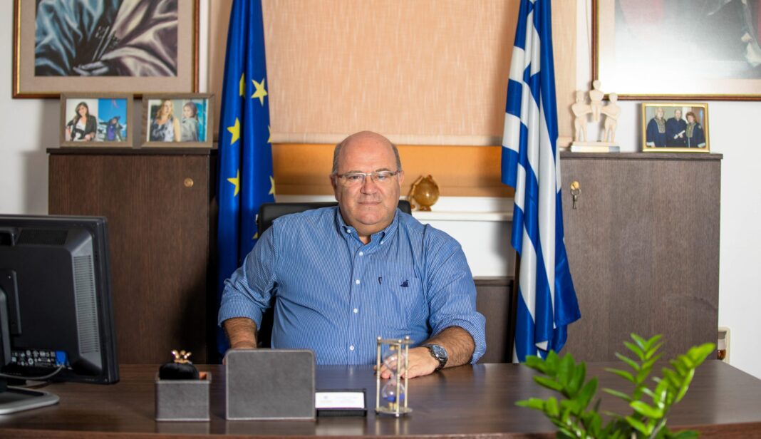 Σε ποια σχολεία θα παραστεί για τον αγιασμό ο Μ. Μπελαδάκης