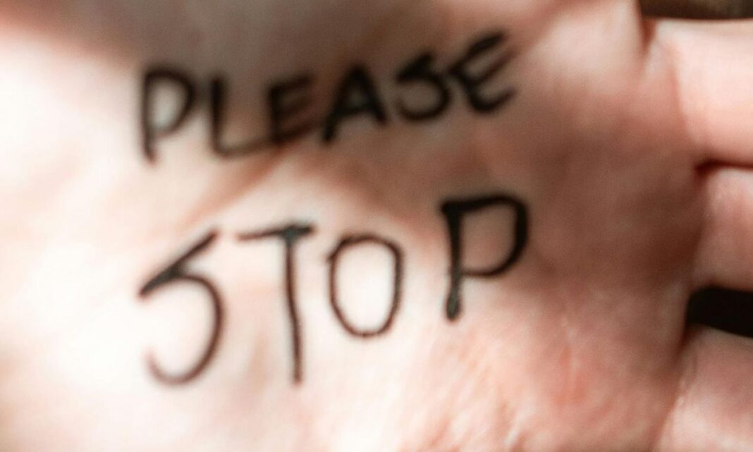 Υπόθεση 14χρονης: Το χρονικό της επίθεσης από αγέλη συνομήλικων παιδιών