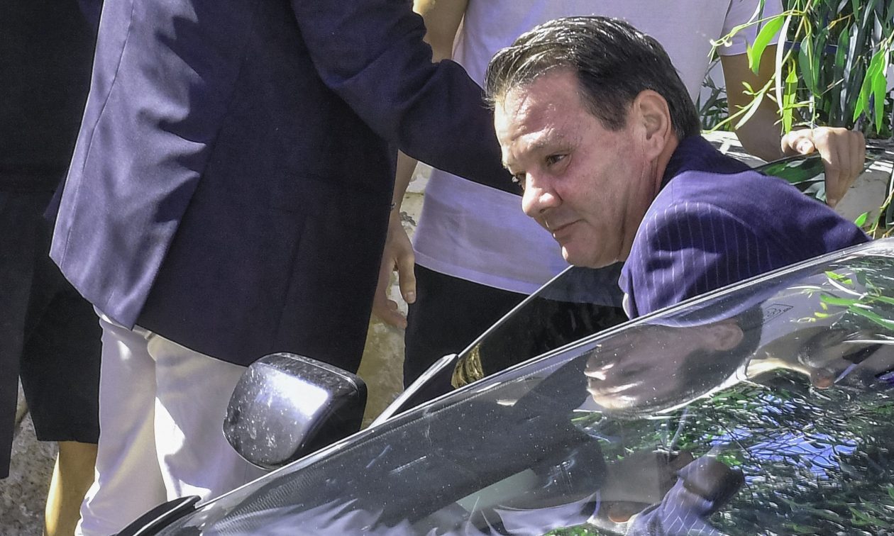 Σπάει τη σιωπή του 6 μέρες μετά την αποφυλάκισή του - Απάντηση για τις 30 μπουνιές