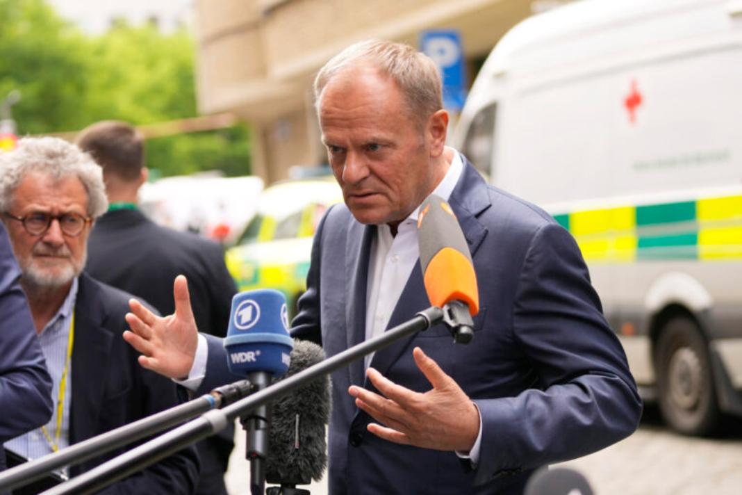 Πολωνία: Ο πρωθυπουργός χαρακτήρισε «απαράδεκτη» την απόφαση της Γερμανίας να επιβάλει ελέγχους στα σύνορά της γιατί «καταργεί τον Χώρο Σένγκεν»