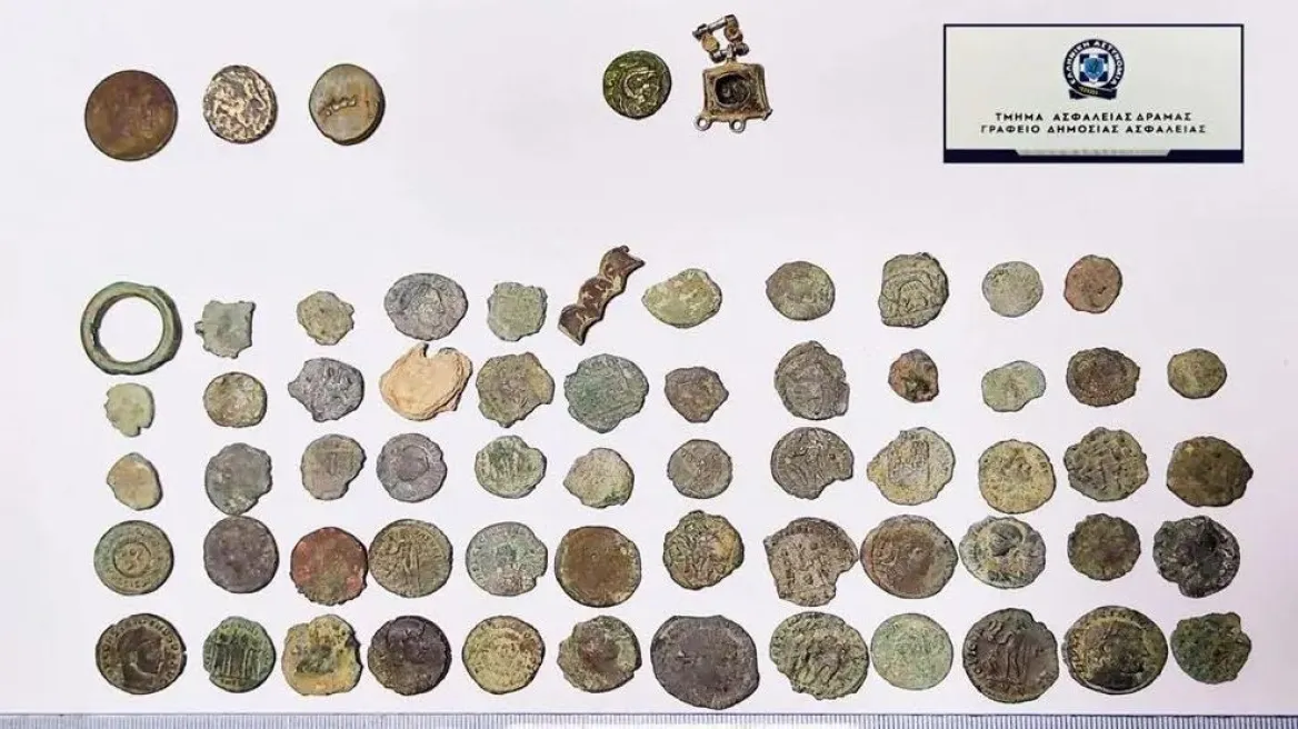 Αρχαία έκρυβαν στα σπίτια τους τρεις Έλληνες – Τα σημεία που έκαναν τις λαθρανασκαφές ψάχνουν οι αρχές