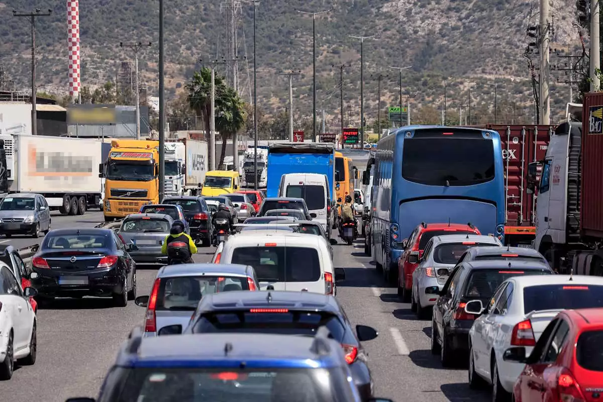 Οδική ασφάλεια: Έρχονται 1.000 κάμερες στην Αττική και πρόστιμα με sms για τους παραβάτες
