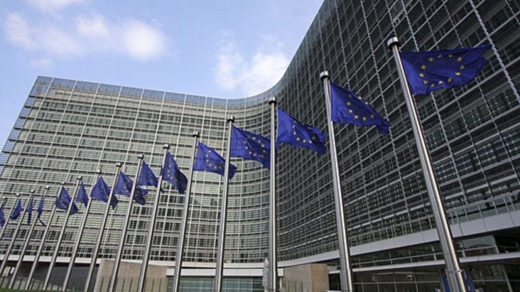 Κομισιόν: Οι έλεγχοι στα σύνορα μπορεί να είναι μία πιθανότητα, αλλά θα πρέπει να είναι απαραίτητοι, αναλογικοί και αυστηρά έκτακτοι