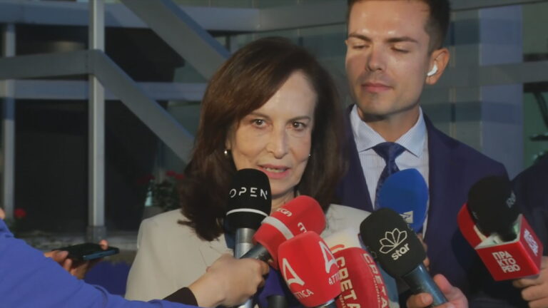 Άννα Διαμαντοπούλου προσερχόμενη για το debate: Ευελπιστώ ότι σήμερα θα ξεκινήσει μία μεγάλη προσπάθεια να αλλάξουν τα δεδομένα στο πολιτικό σύστημα