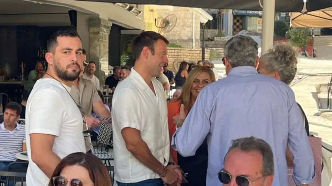 Στέφανος Κασσελάκης: Επίσκεψη στην Άρτα που είναι το «κάστρο» της Γεροβασίλη – «Η ανασφάλεια είναι ένδειξη αδυναμίας» του απάντησε